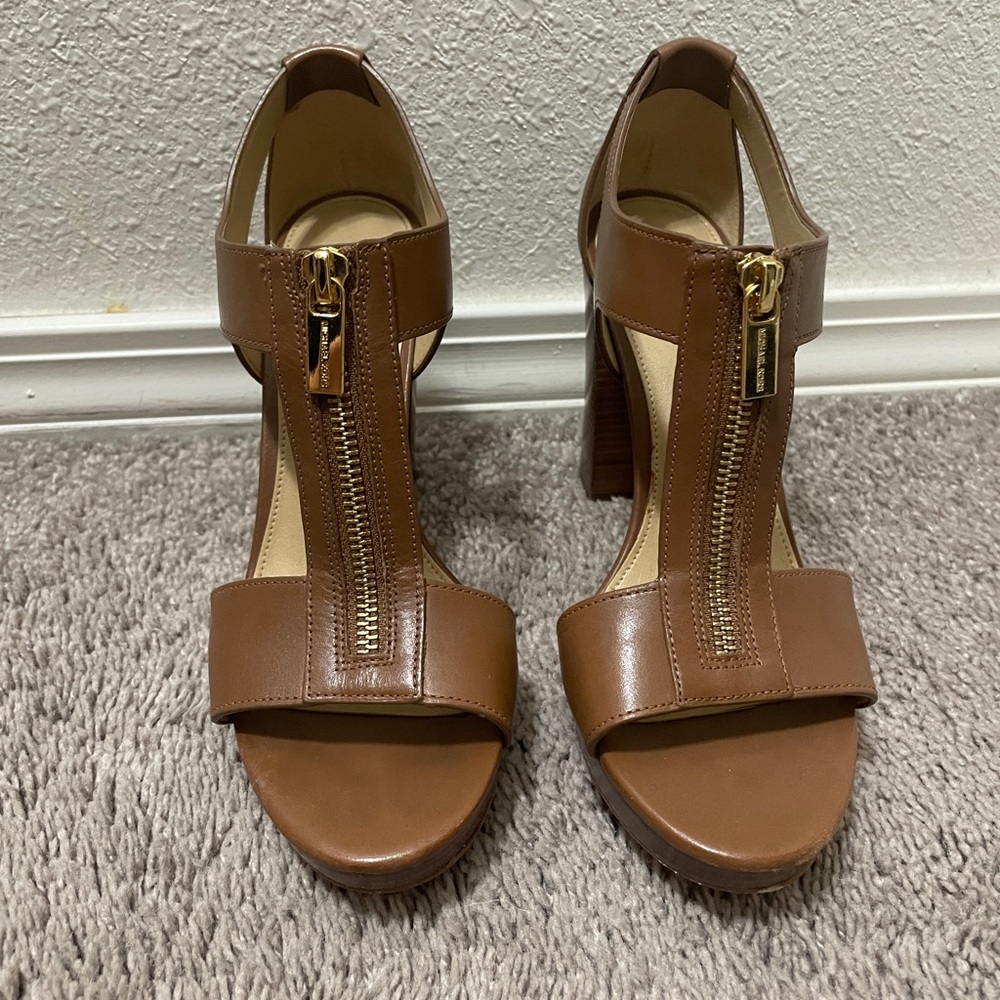Michael Kors Brown Leather T-Strap Block Heel Sandals - Picture 4 of 8